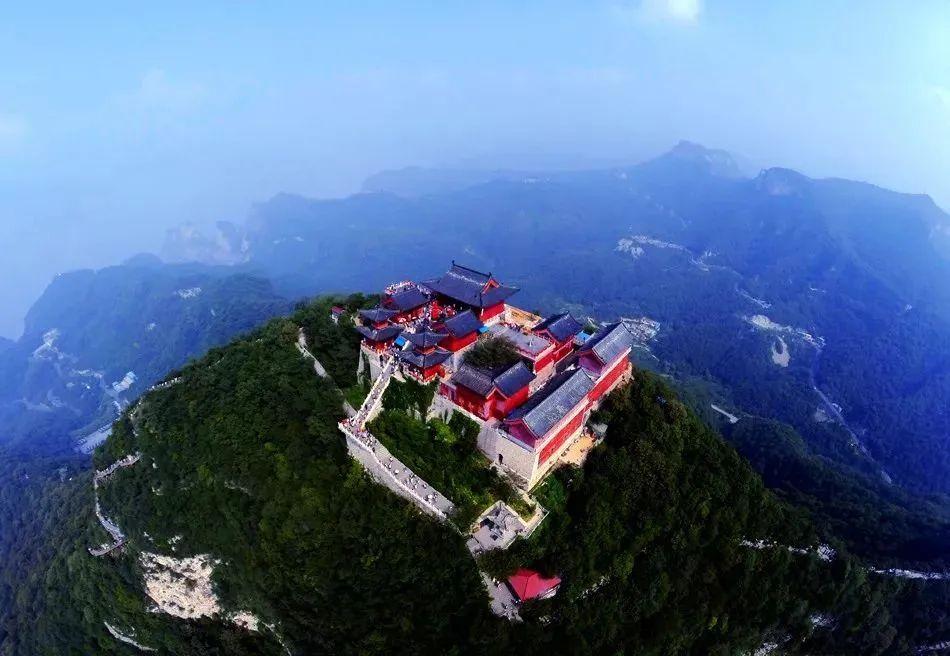 穿越火线升级礼包(哪里可以出售第三套人民币)