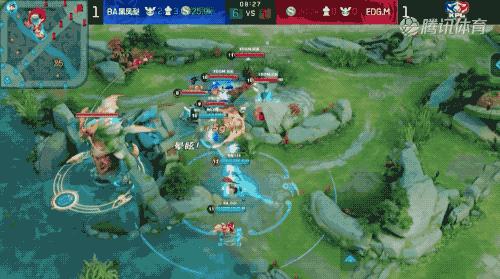 cf辅助yy频道（服装直播间射灯挂在什么位置）