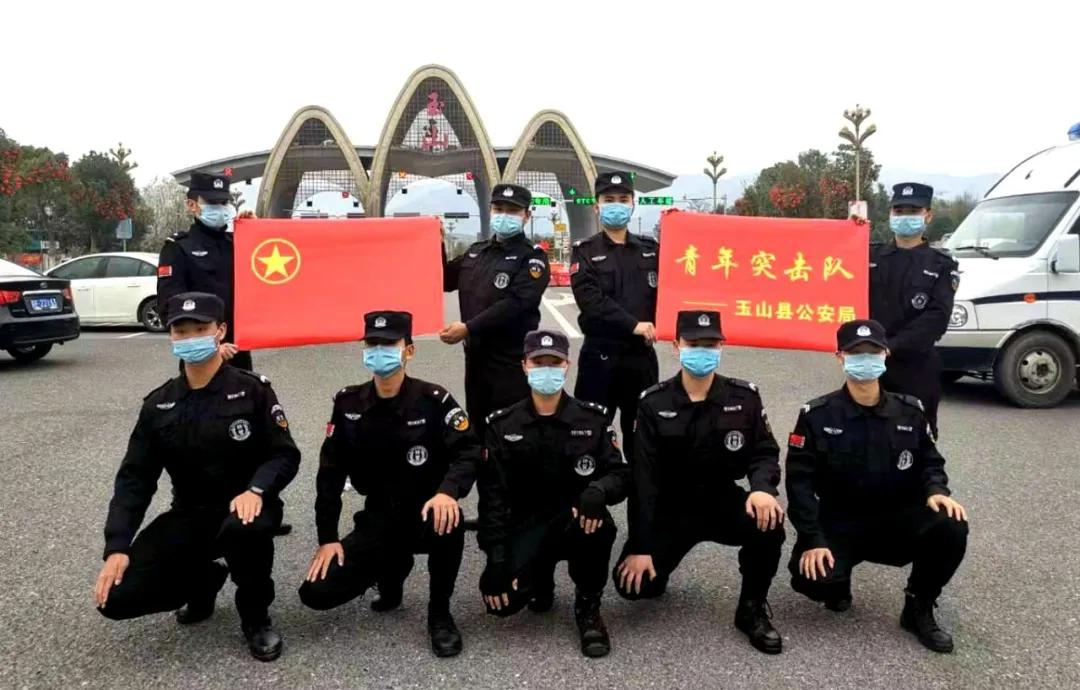 申请穿越火线号(cf被盗服务能申请几次)